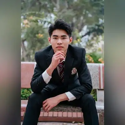 贾楠蔚